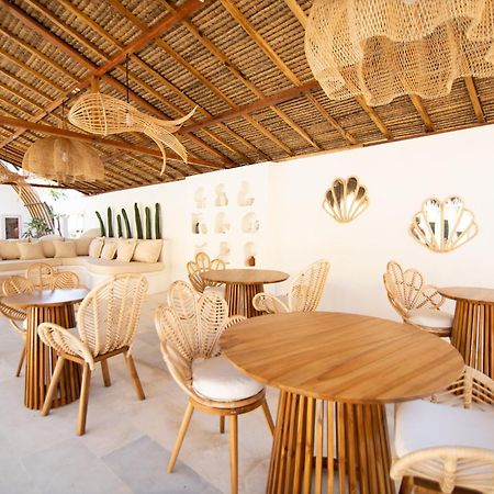 Hotel Isla De Agua à Gili Air Extérieur photo